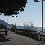 아파트 Dans St Raphael *