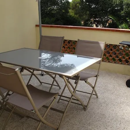 Apartment Dans St Raphael