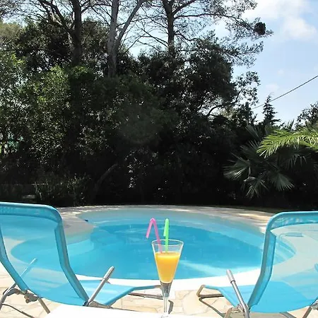 Apartment Dans St Raphael *